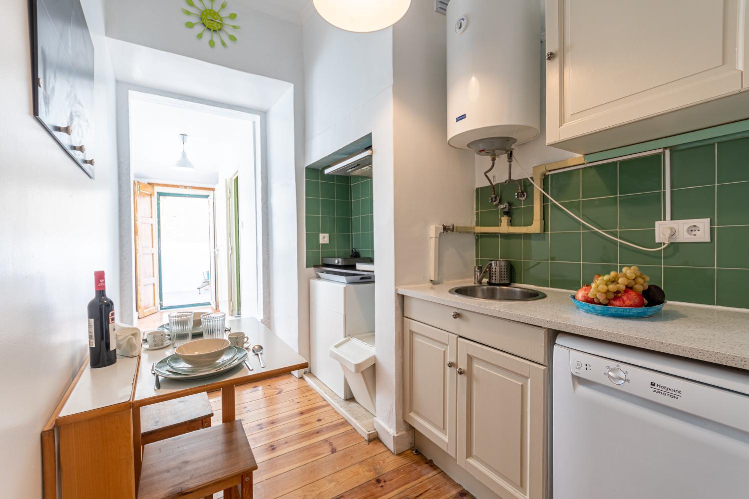 Spacious Apartment With Terrace At Graca Lissabon Exterior foto